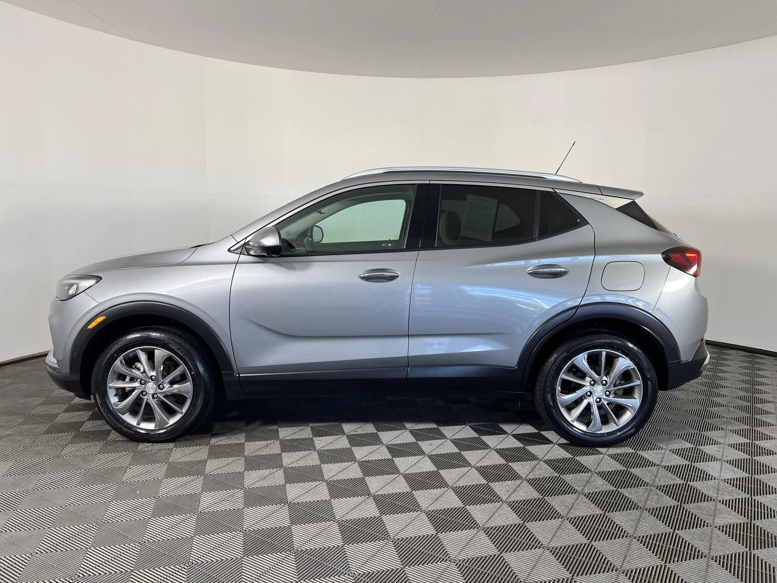 Used 2023 Moonstone Gray Metallic Buick Essence image 31