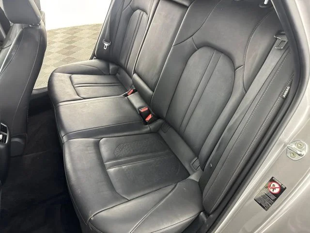 Used 2022 Silver Hyundai Limited image 23