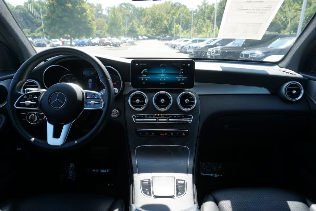 Used 2020 Polar White Mercedes-Benz GLC 300 image 27