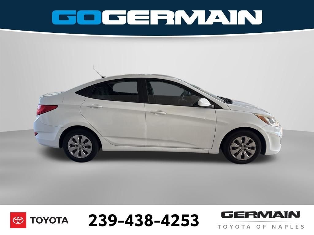 Used 2015 White Hyundai GLS image 10