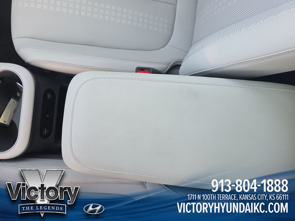 Used 2023 White Hyundai Limited image 26