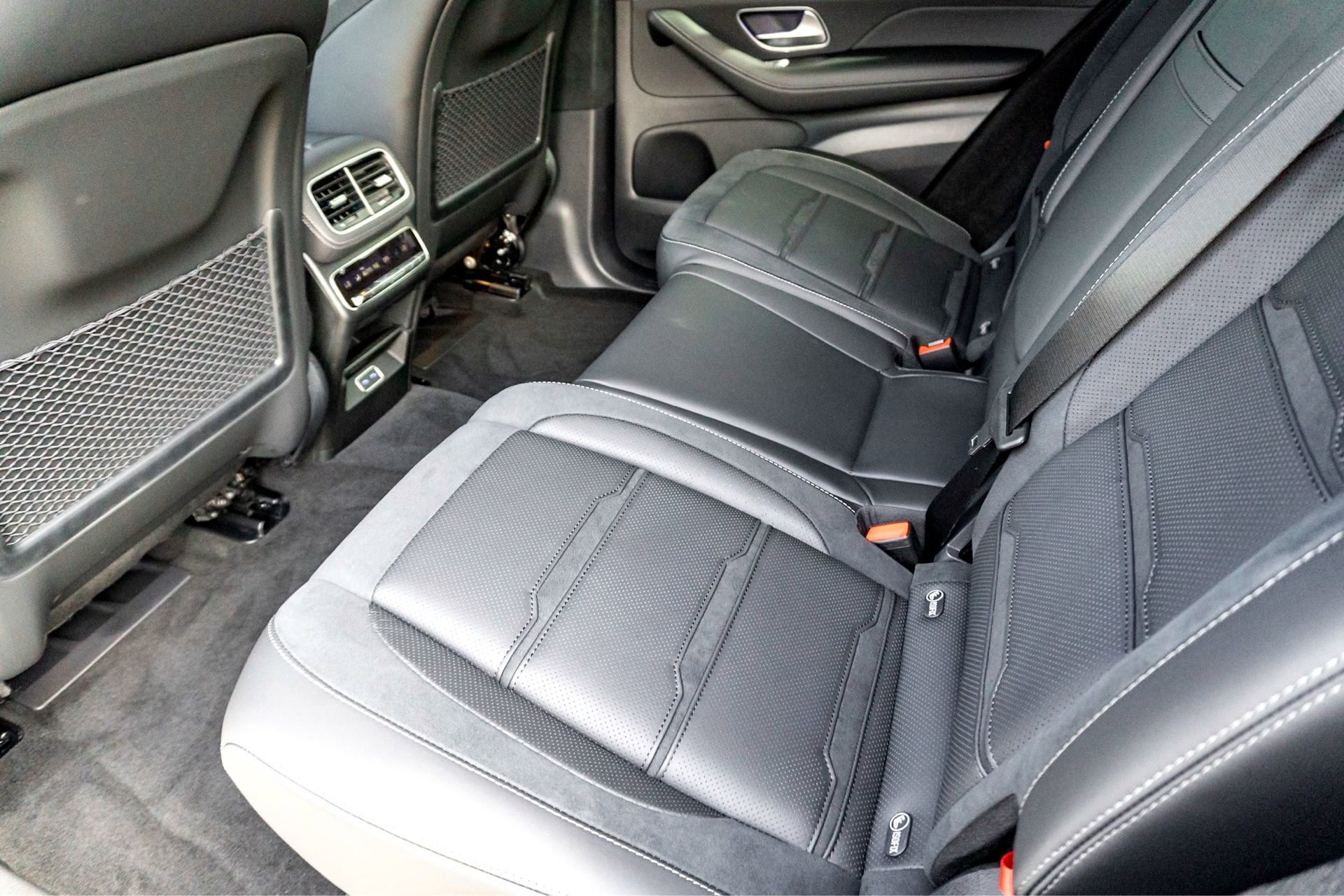 New 2026 MANUFAKTUR Alpine Grey Mercedes-Benz AMG® GLE 53 4MATIC+ SUV image 43