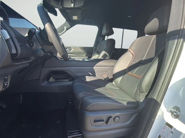 New 2026 Aspen White TriCoat Nissan SL image 16