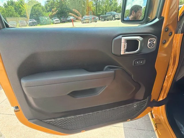 New 2026 Goldilocks Exterior Paint Jeep Sport S image 16