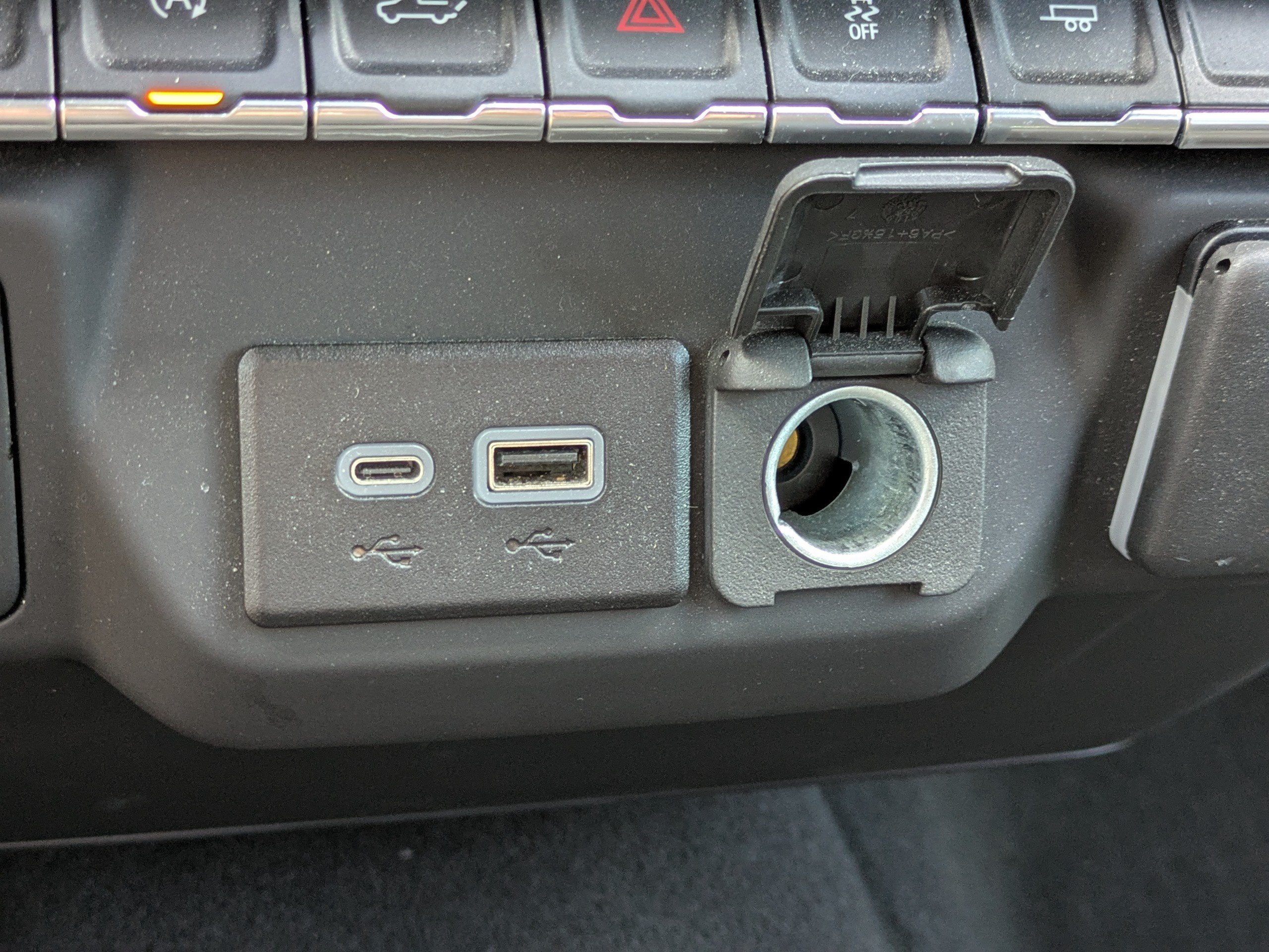Used 2023 Summit White Chevrolet Custom image 28