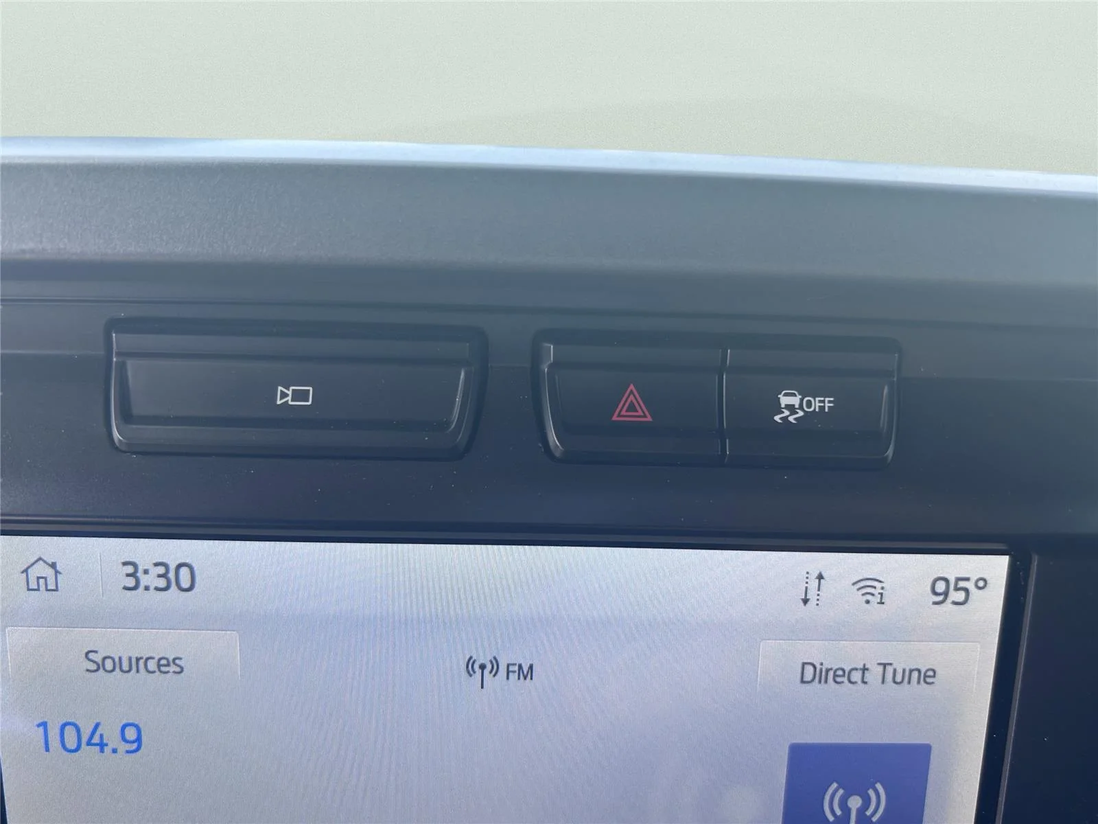 Used 2023 Iconic Silver Ford XLT image 16