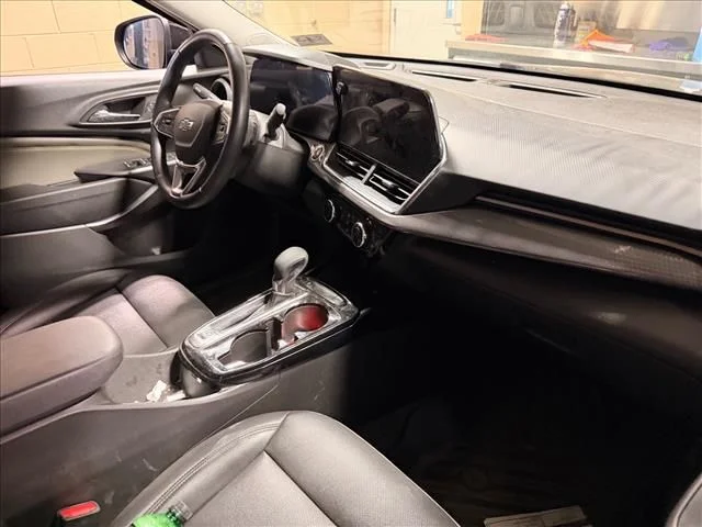 Used 2024 Brown Chevrolet ACTIV image 6
