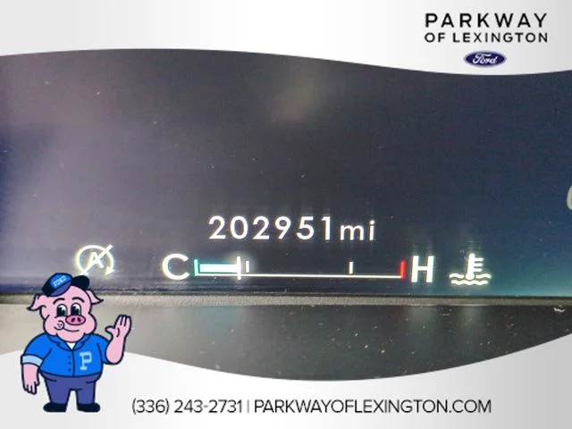 Used 2019 White Lincoln Reserve image 19
