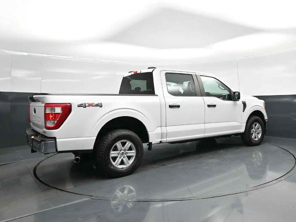 Used 2021 White Ford XL image 20
