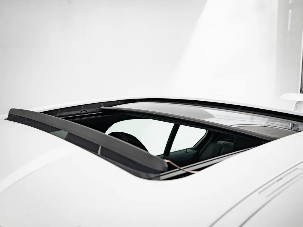 Used 2025 Alpine White BMW 330i xDrive image 14