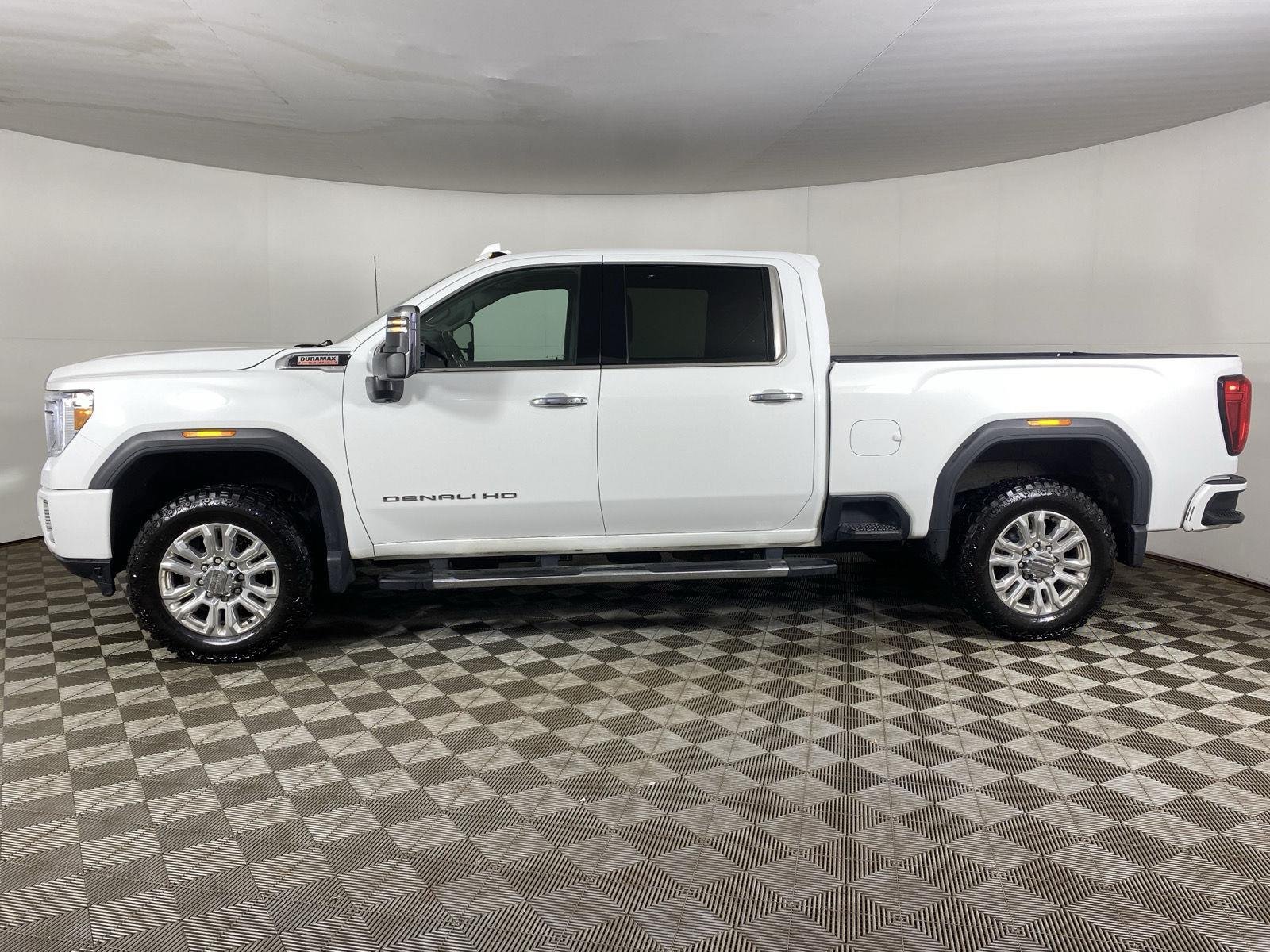 Used 2021 Summit White GMC Denali image 6