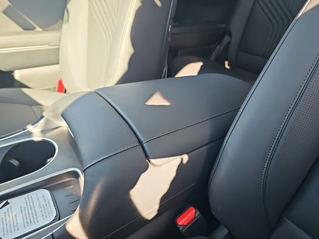 New 2027 Green Hyundai SEL Premium 7P image 23