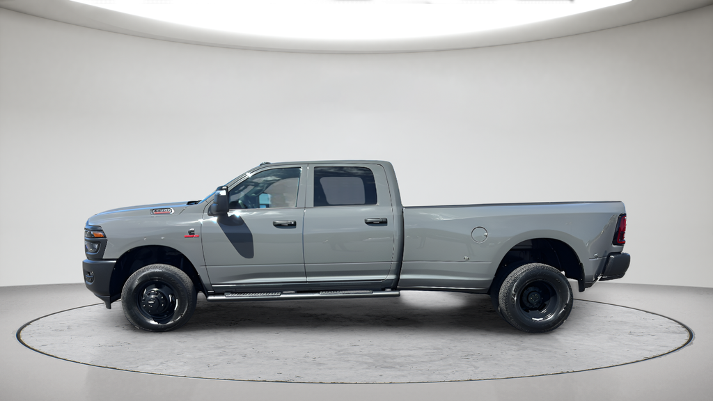 New 2026 Ceramic Gray Clear-Coat Exterior Paint RAM Tradesman image 12