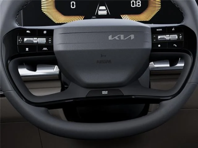 New 2027 Ceramic Silver Kia LXS image 22