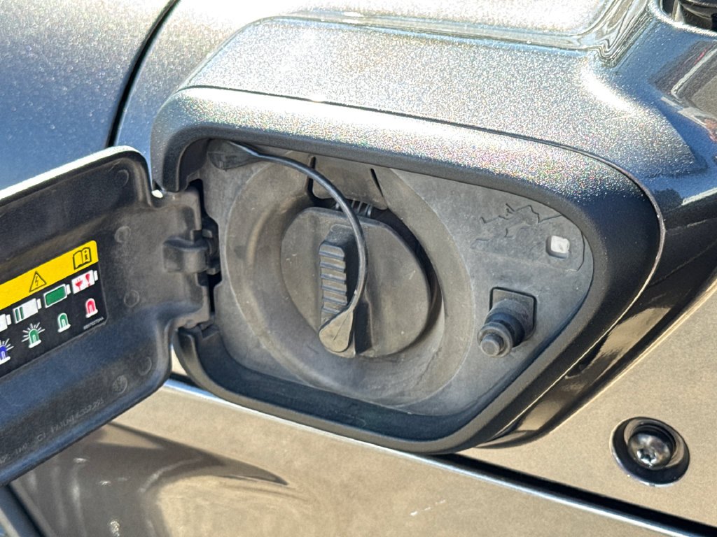 Used 2024 Gray Jeep Sport S 4xe image 10