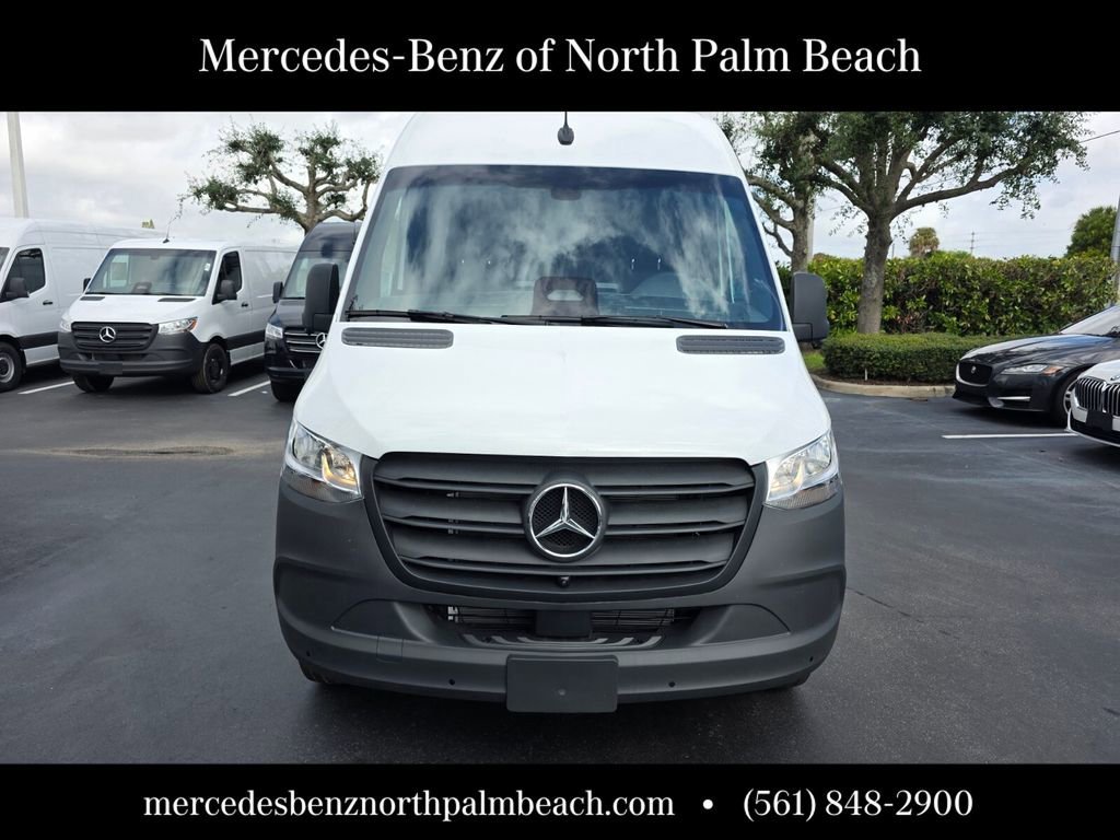 New 2026 Arctic+White Mercedes-Benz  image 29