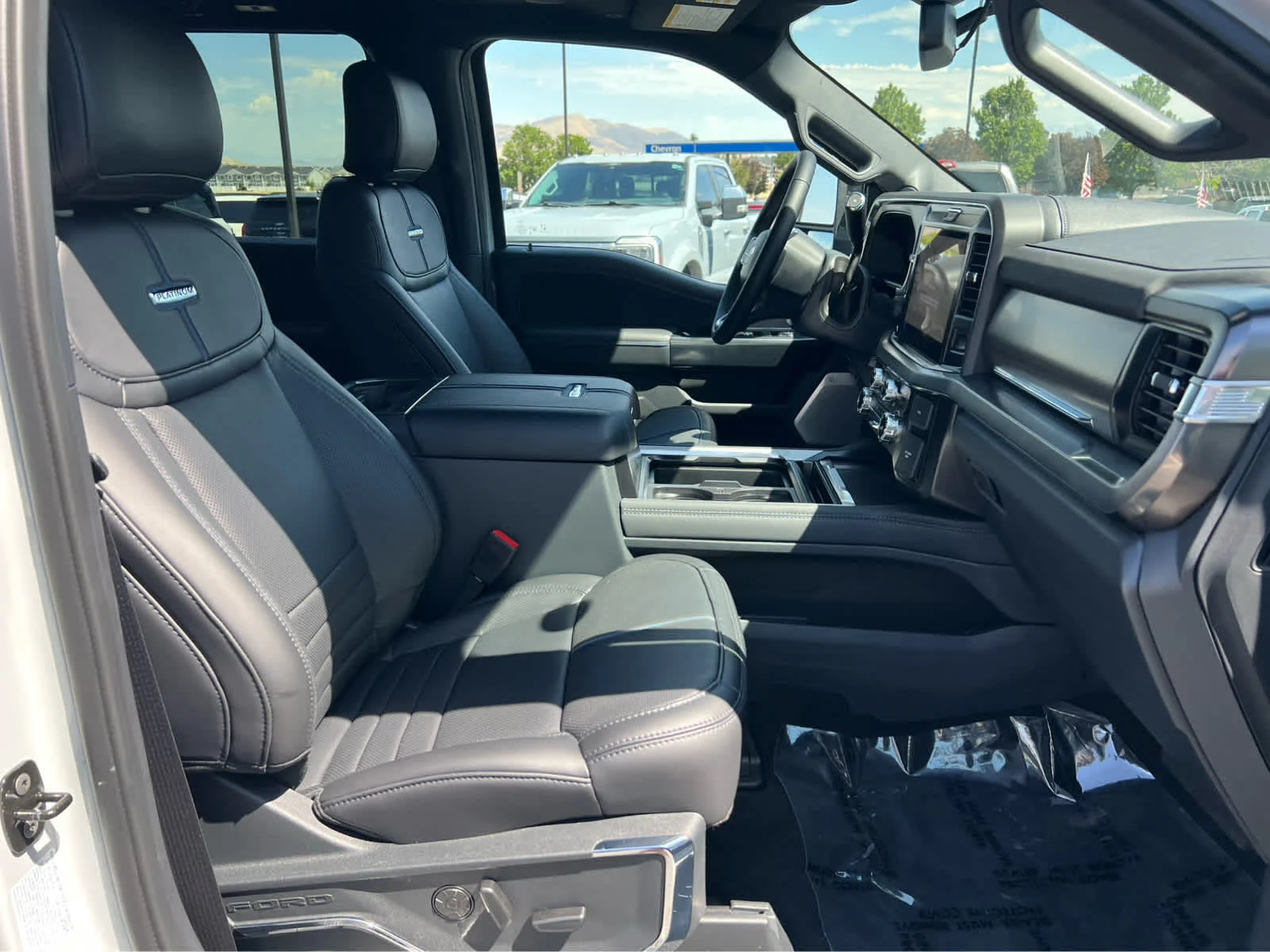 New 2026 Avalanche Ford F-450® Platinum® image 17