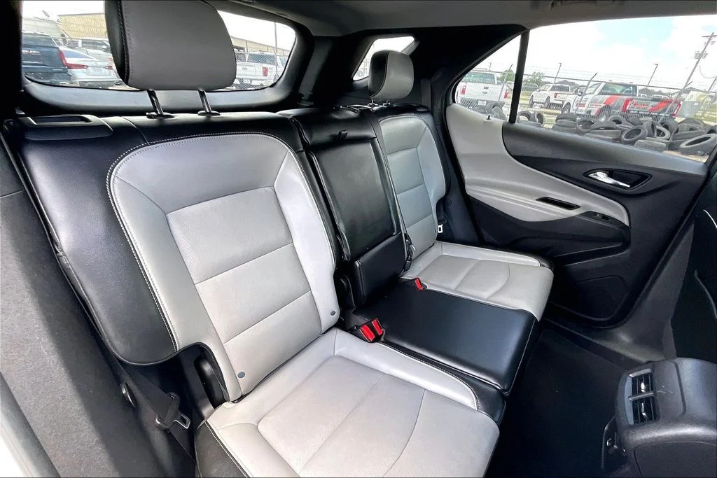 Used 2020 White Chevrolet Premier image 22