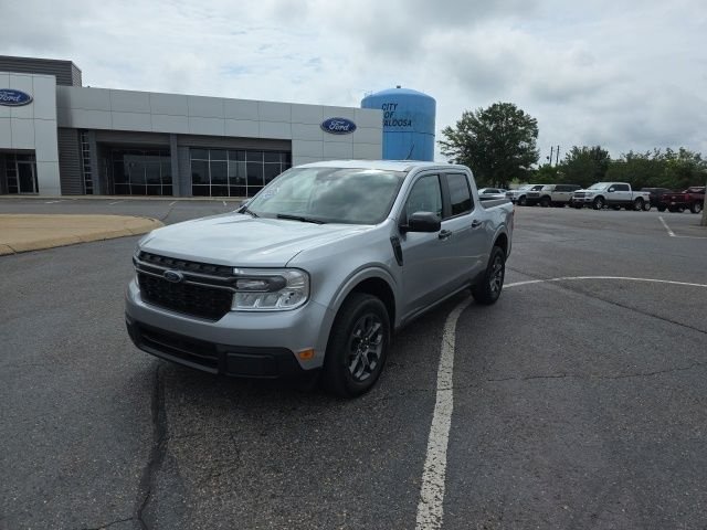 Used 2024 Silver Ford XLT image 7