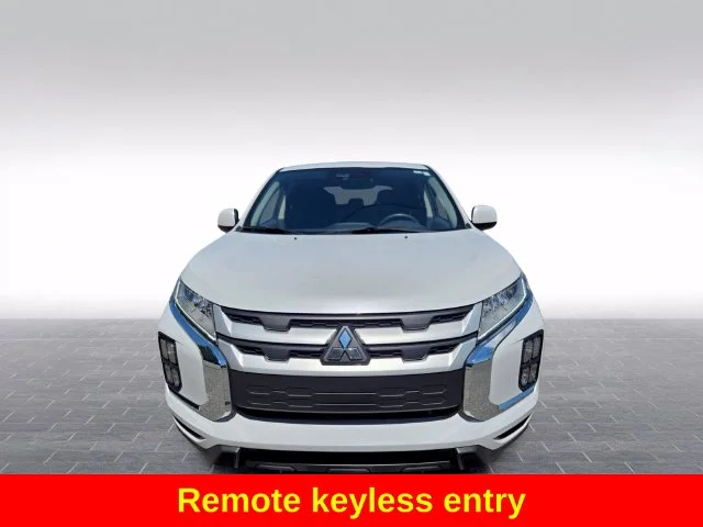 Used 2024 White Mitsubishi 2.0 ES image 2