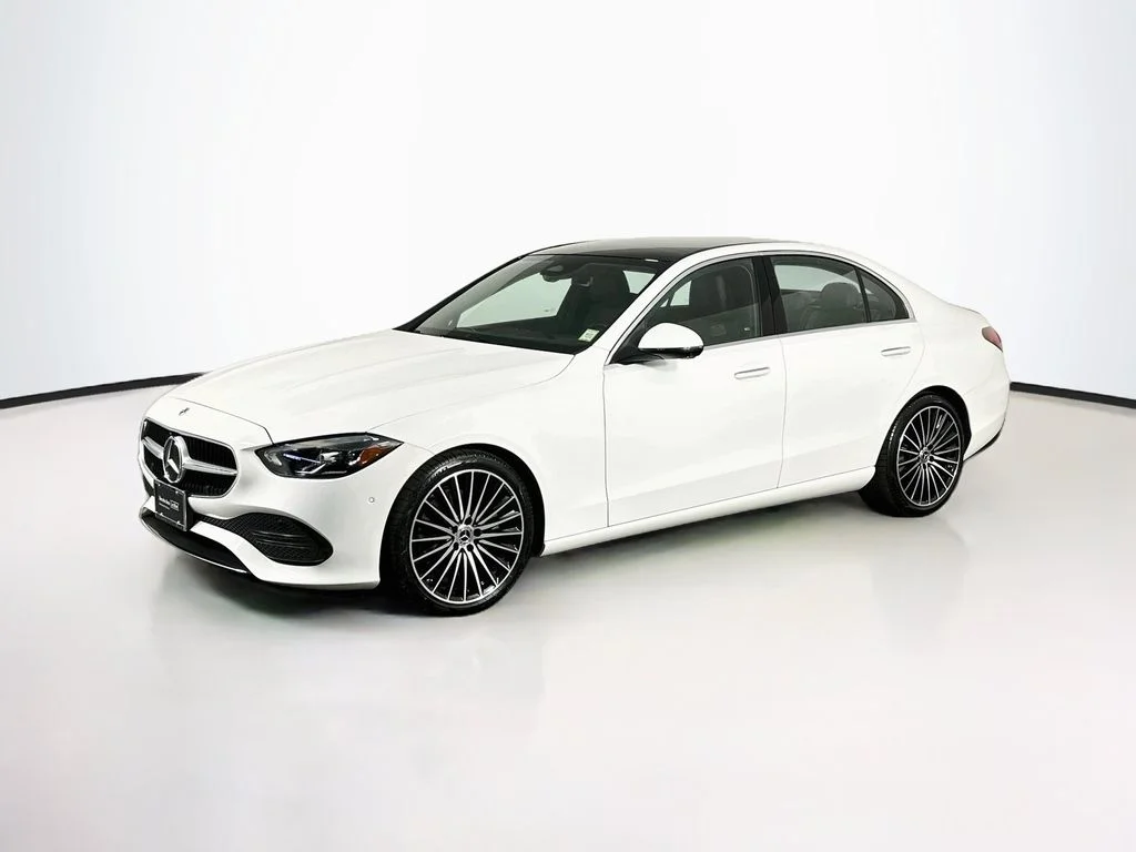 Used 2026  Mercedes-Benz C 300 image 3