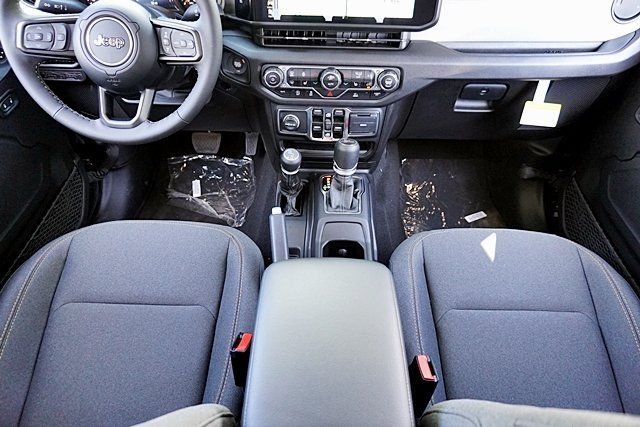 2025 Jeep Gladiator Sport S - Photo 25