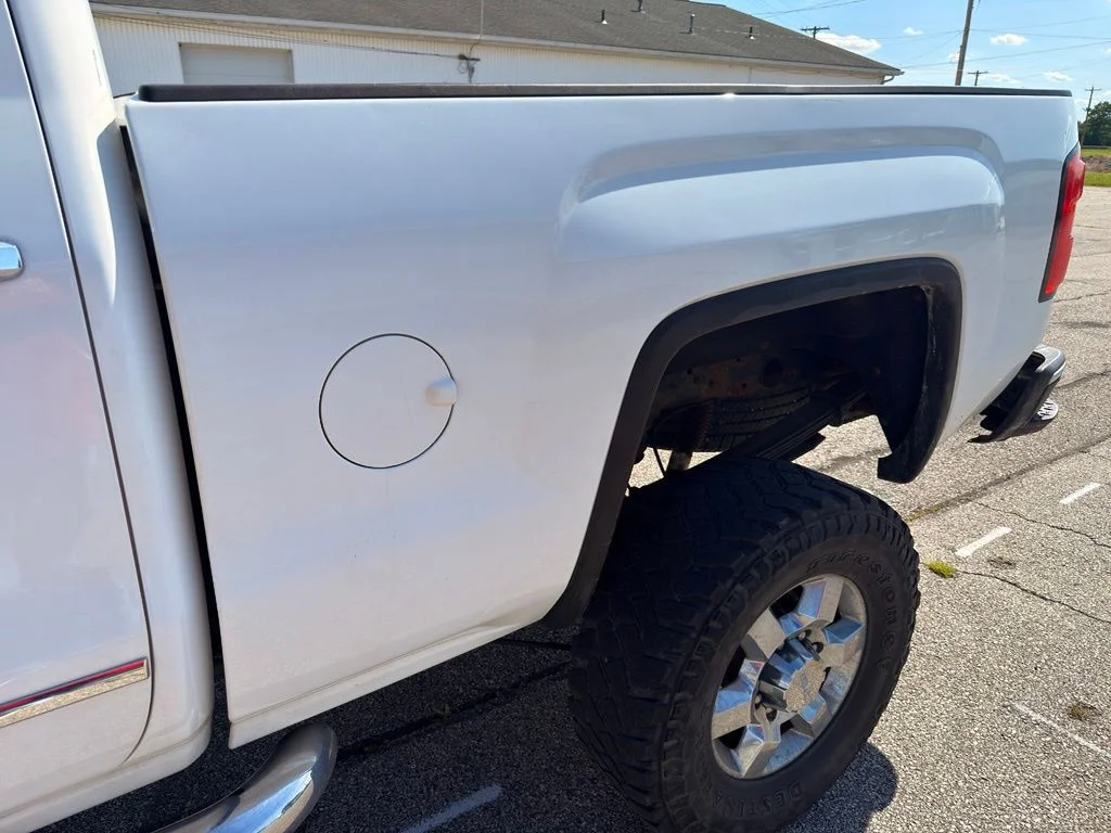 Used 2016 White GMC SLT image 11