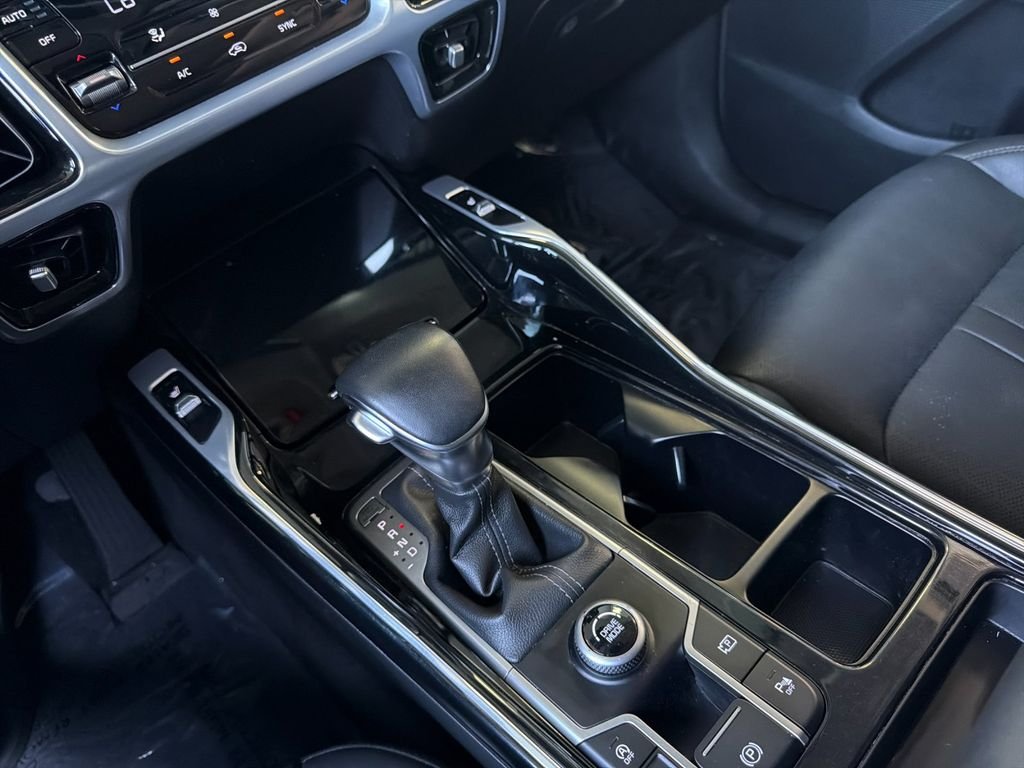 Used 2022 Gray Kia SX image 23
