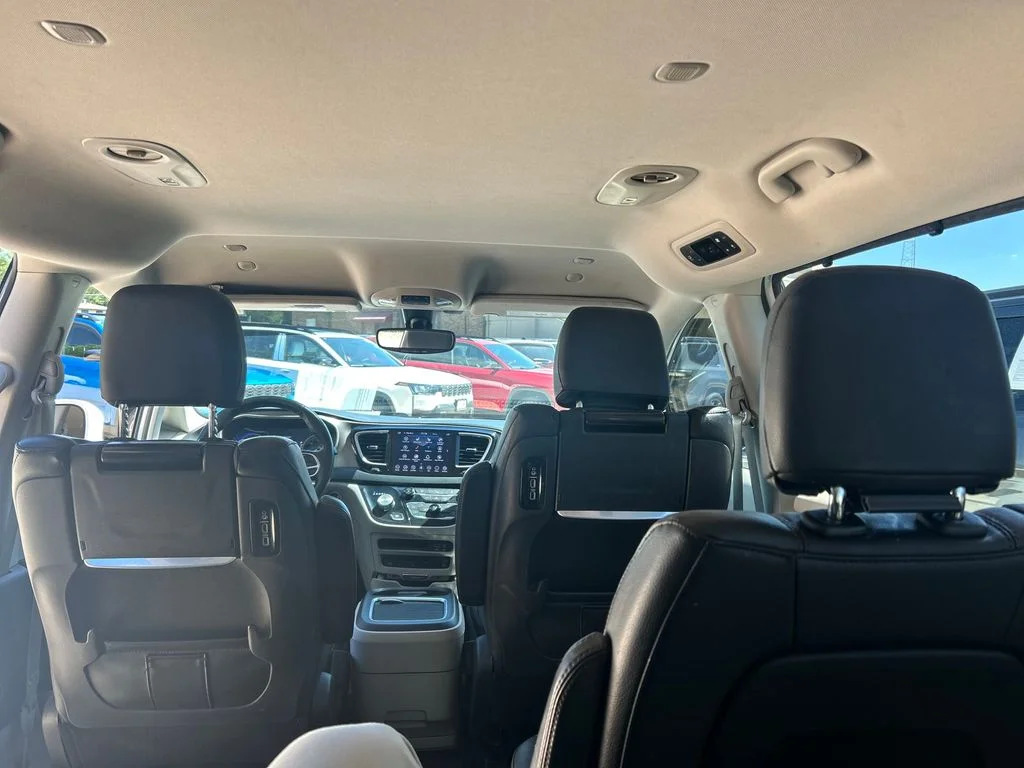 Used 2020 White Chrysler Touring L Plus image 28