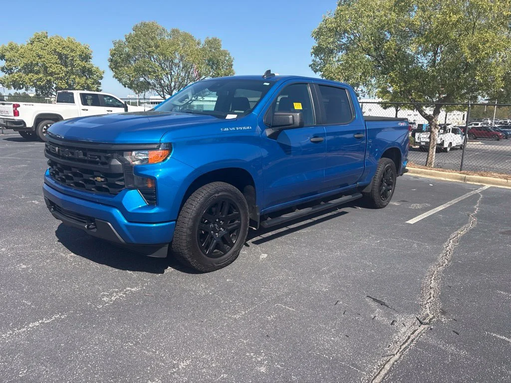 Used 2022 GLACIER BLUE METALLIC Chevrolet Custom image 8