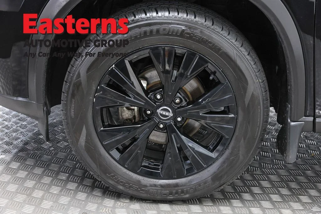 Used 2023 Black Nissan SV image 33