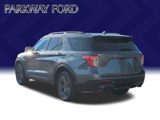 Used 2021 Gray Ford XLT image 3