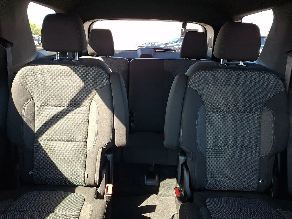 Used 2023 White Chevrolet LT image 20