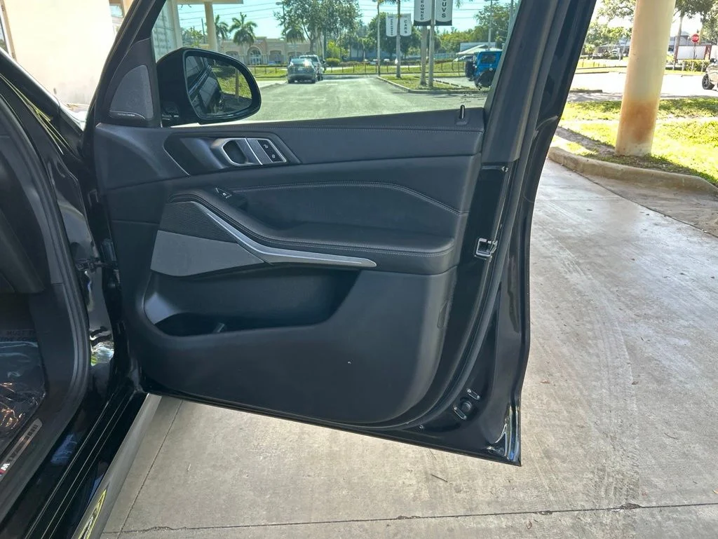 Used 2020 Black BMW sDrive40i image 26