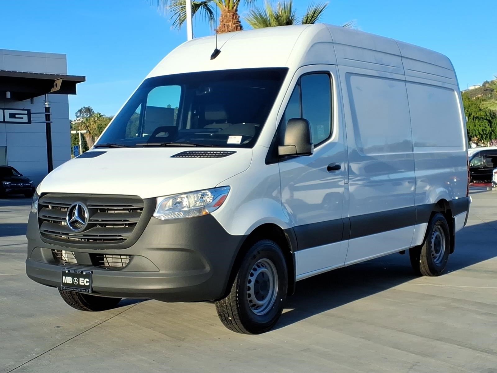 2025 Mercedes-Benz Sprinter 2500 144 WB's photo
