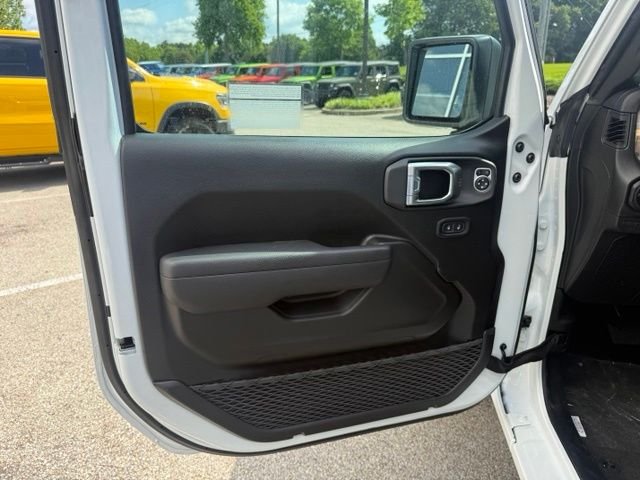 New 2026 Bright White Clear-Coat Exterior Paint Jeep 85th Anniversary Edition image 14