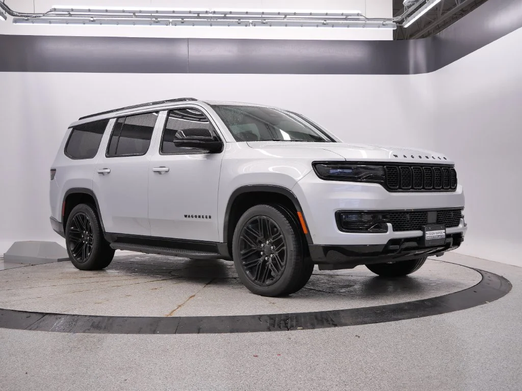 Used 2023 Silver Jeep Series II image 7