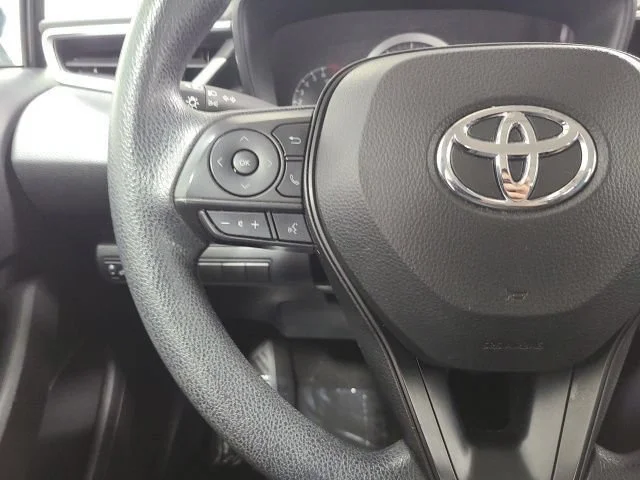 Used 2022 Celestite Toyota LE image 21