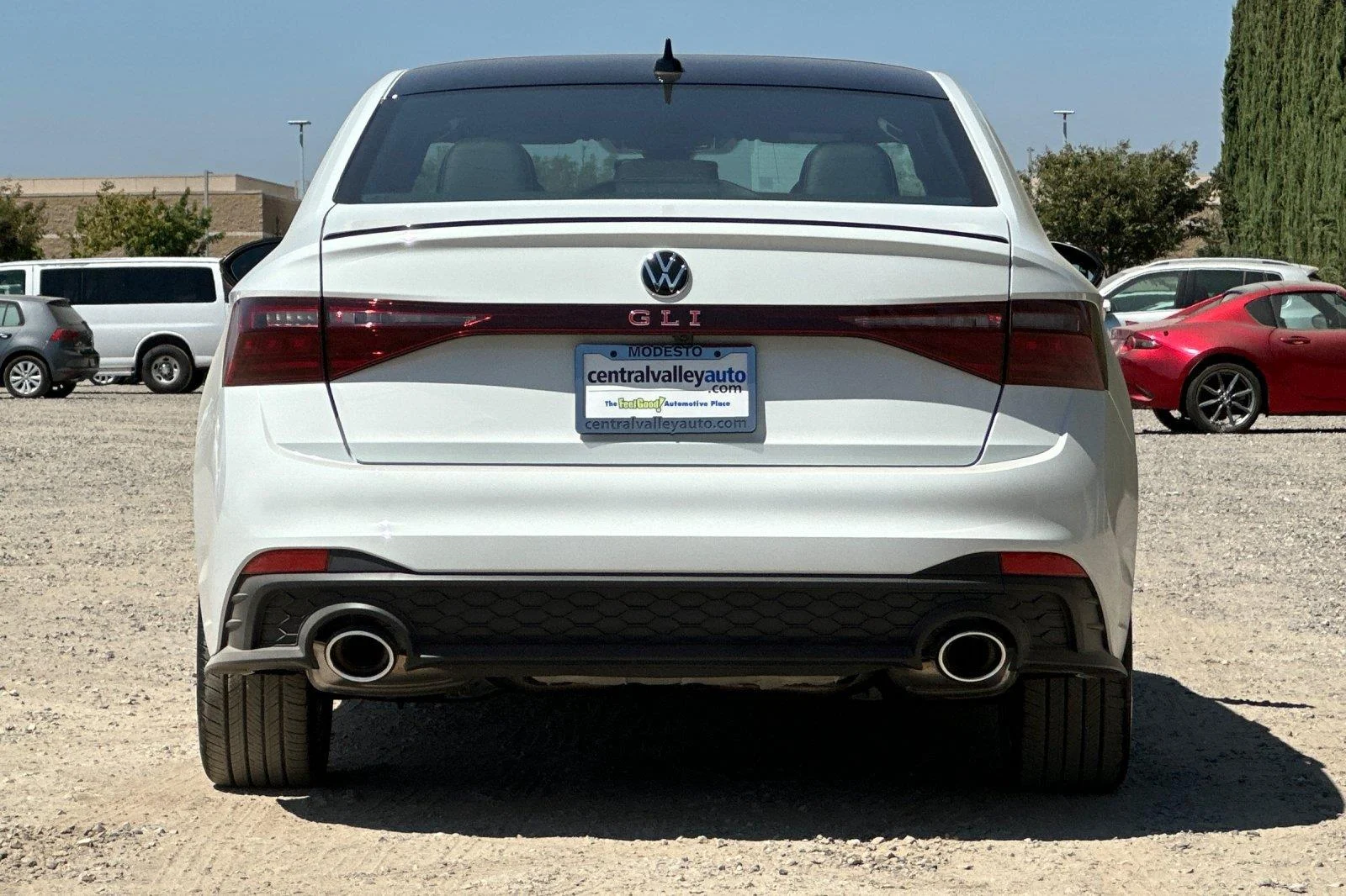 New 2026 Pure White w/Deep Black Roof Volkswagen Autobahn image 5