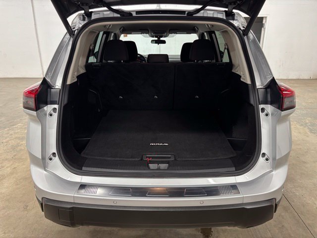 Used 2025 Silver Nissan SV image 23