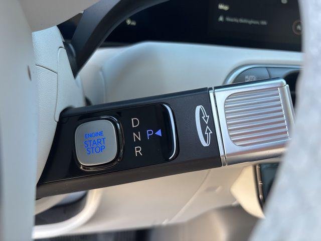New 2026 Creamy White Pearl Hyundai SEL AWD image 23