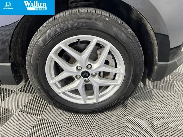 Used 2023 Black Ford SE image 41