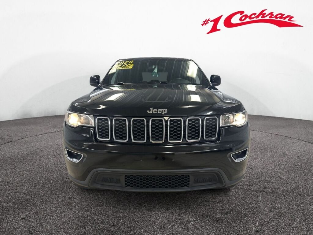 Certified Used 2020 Diamond Black Crystal Pearl Coat Jeep Laredo E image 31