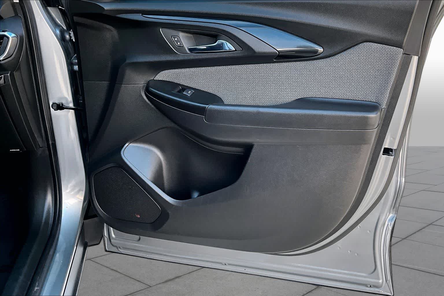 Used 2023 Sterling Gray Metallic Chevrolet LT image 23