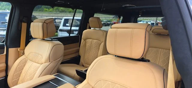New 2026 Gray Jeep Summit Reserve image 31
