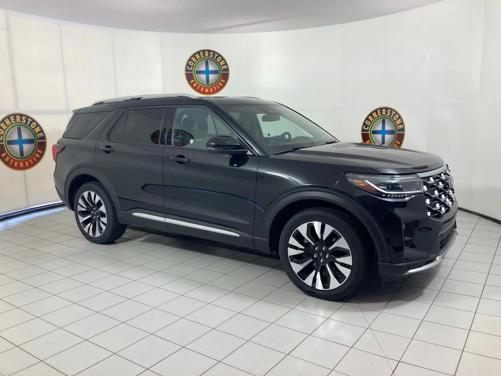 Used 2025 Black Ford Platinum image 21