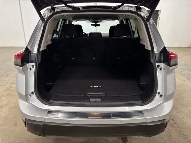 Used 2025 Silver Nissan SV image 23