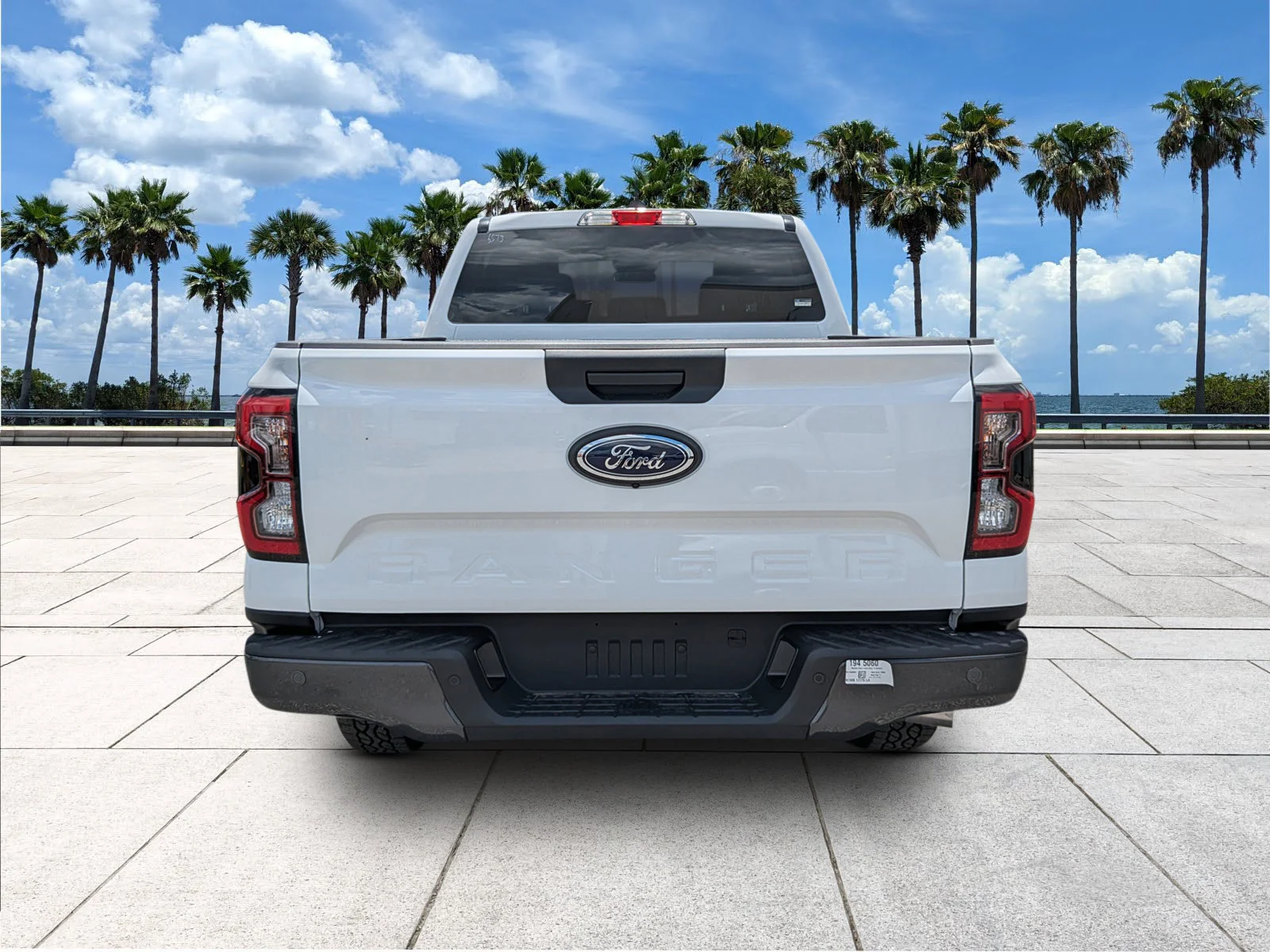 New 2026 Oxford White Ford XLT image 6