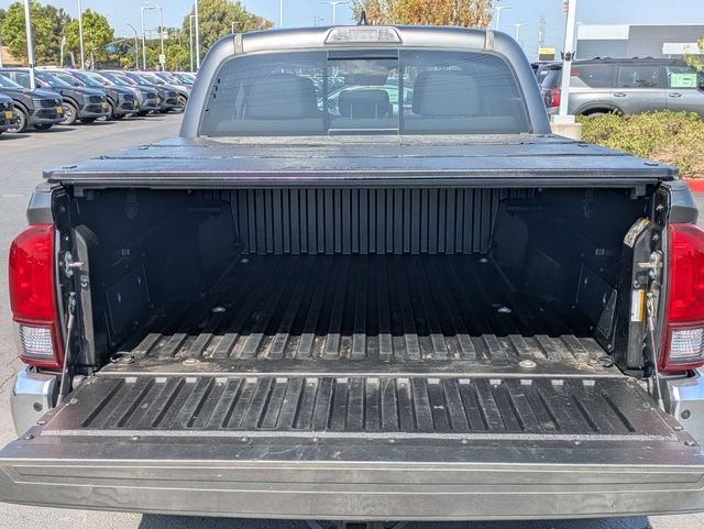 Used 2018 Magnetic Gray Metallic Toyota SR5 image 26