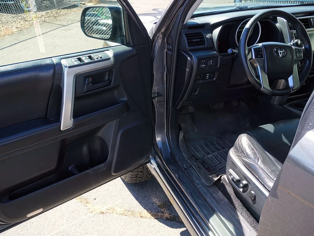 2012 Toyota 4Runner Limited - Photo 13